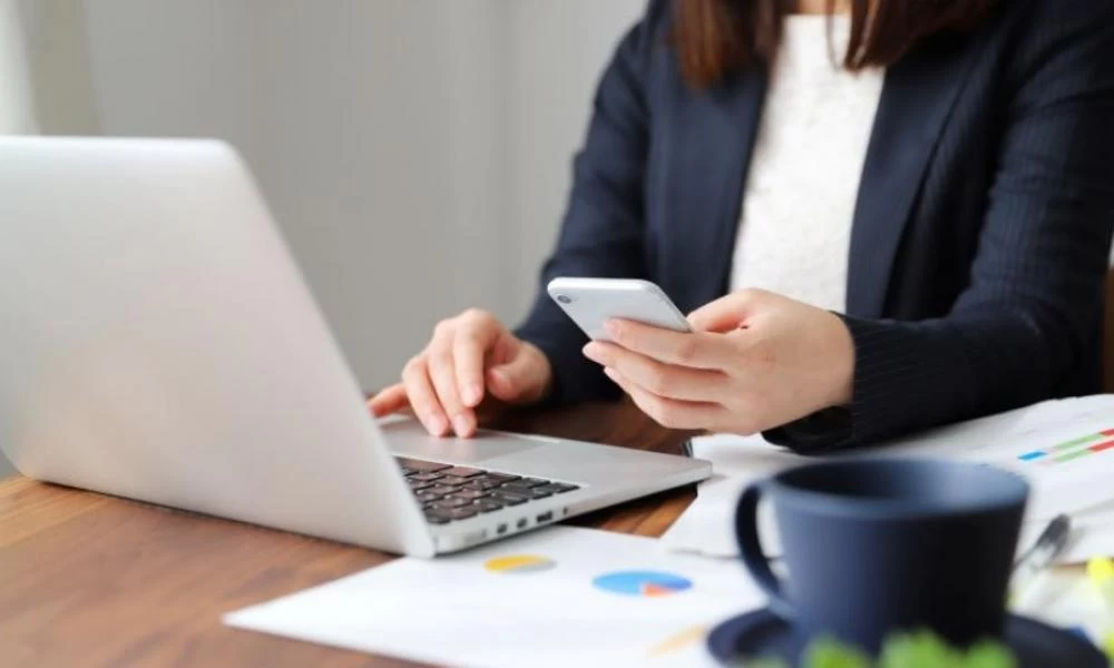 Lockdown: Τα "πάνω κάτω" φέρνει η νέα πραγματικότητα στην τηλεργασία